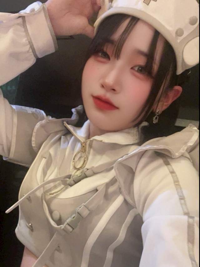 KiKi（キキ） 愛 あるる