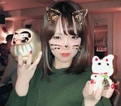 girl's bar uzuri (ウズリ) さきこ