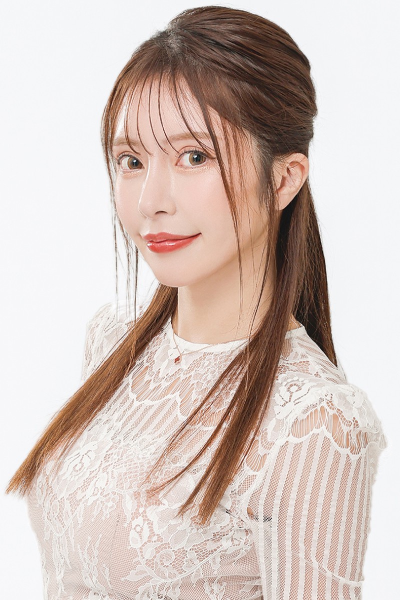 BARCELONA Lounge凛 白鳥 あゆみ