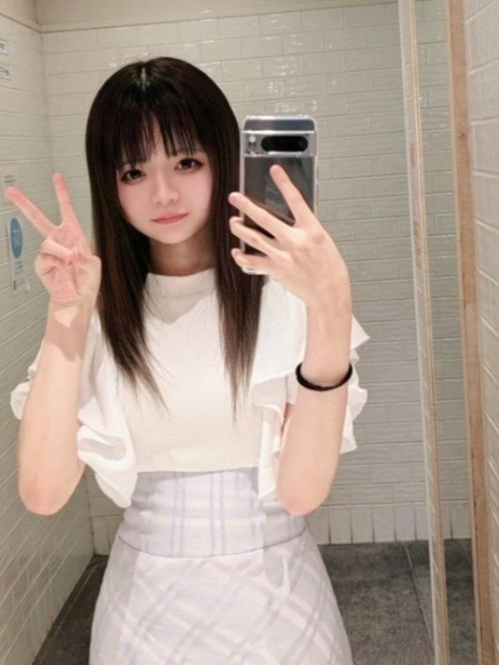 Girl's Bar bébé（べべ） もえ