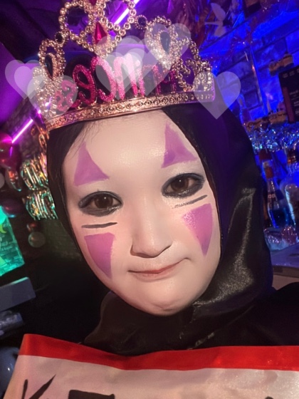 QueeN Bee (クイーンビー) もえ