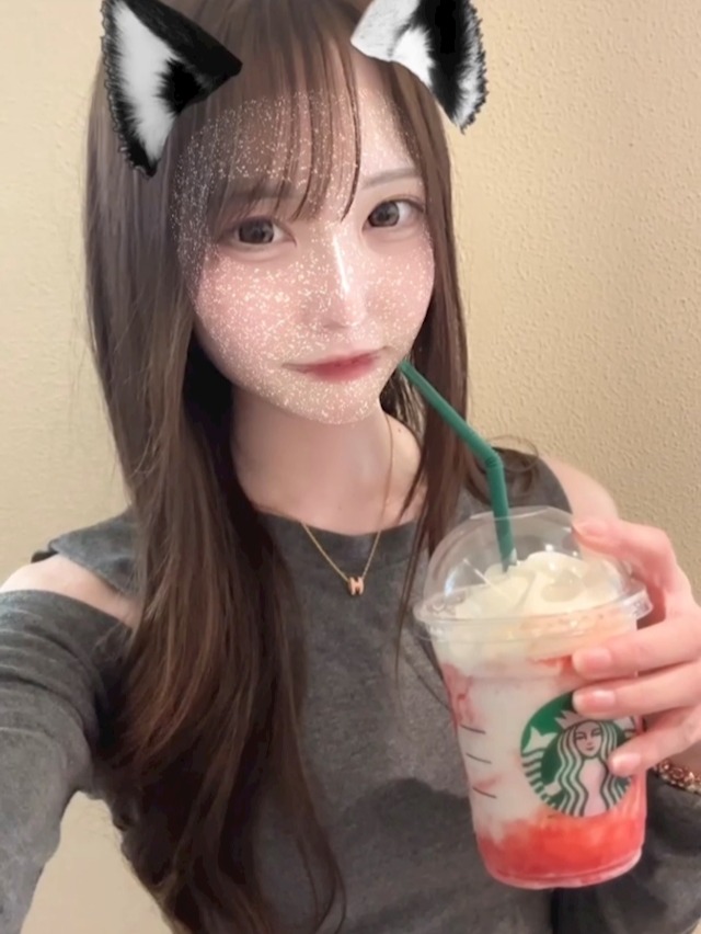 CAFE&BAR mgrry 船橋店 ツキ