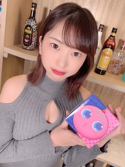 新宿 Girl's Bar Leala （レアラ） まり