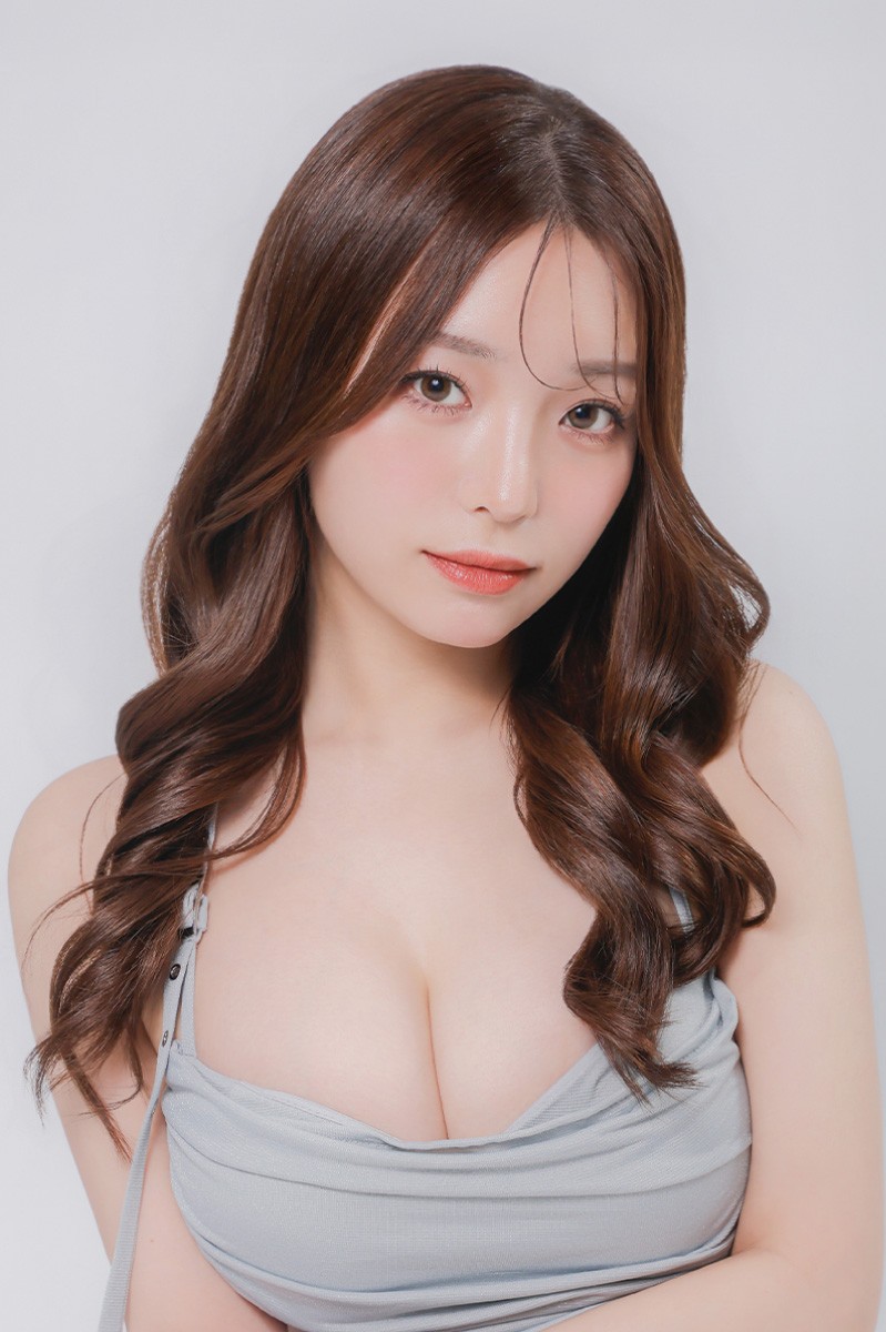 BARCELONA 桃李（とうり） 彩葉 ゆうみ