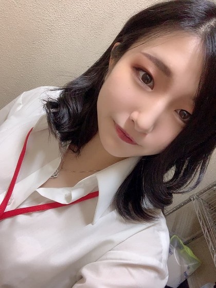 Girls Bar&Lounge Lovey (ラヴィー) れん