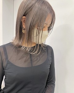 GIRLS BAR EAST（イースト） ひとみ