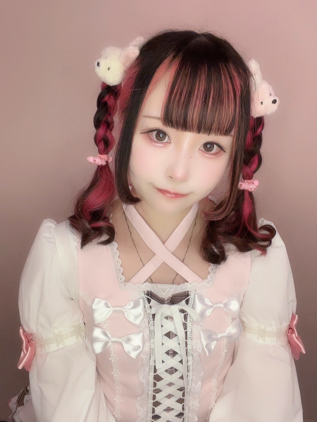 下通り 【昼夜】Oshi＝Oshi（おしおし） みるく店長