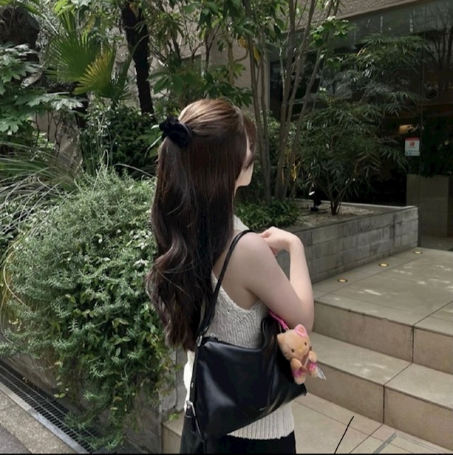 Girls Bar Clover（クローバー） みい