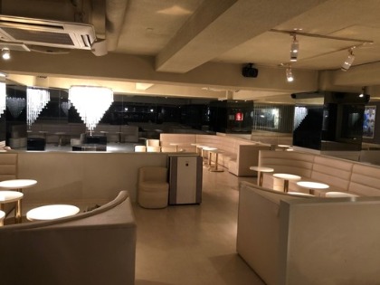 PARADIS(パラディ)