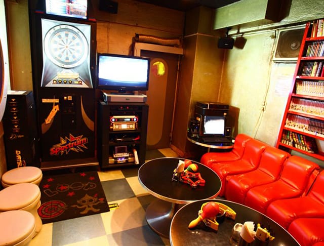 ダーツ カフェバー Loop 秋葉原ガールズバー 口コミ体験談 夜遊びナイトタウン よるナイ