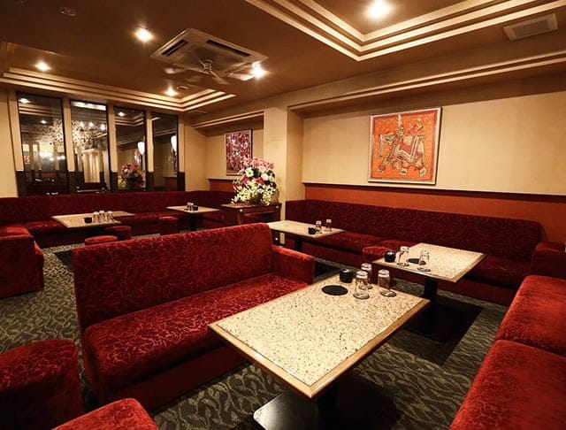 Club Bee（ビー）
