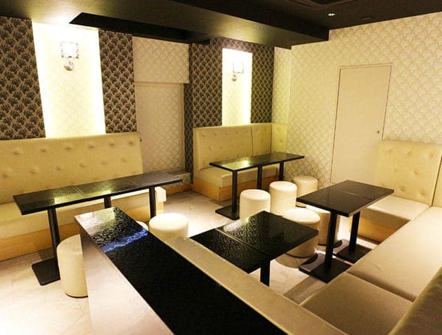 club Rosanna(ロザーナ)