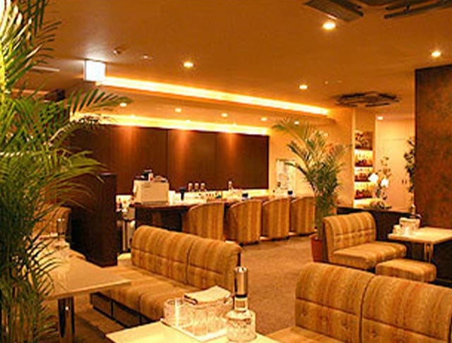 Club 綾華(アヤカ)