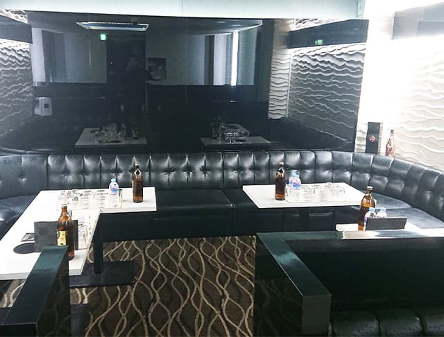 New Club Visser (ヴィゼ)