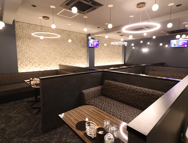 CLUB L’abbaye(ラベイ)の外観