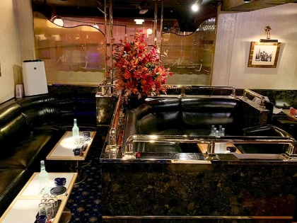 Club Almauj (アルマージ)