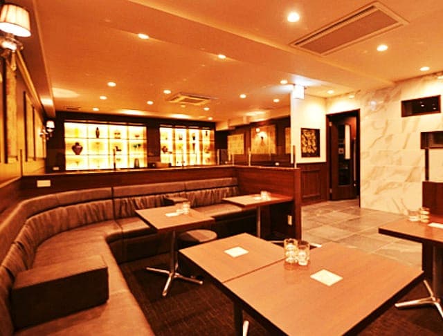 Royal Lounge 界(カイ)