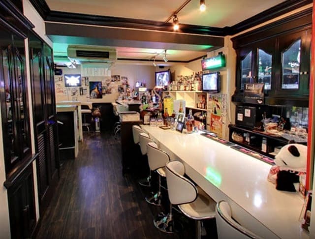 Girl's Bar A(ガールズバーエー)