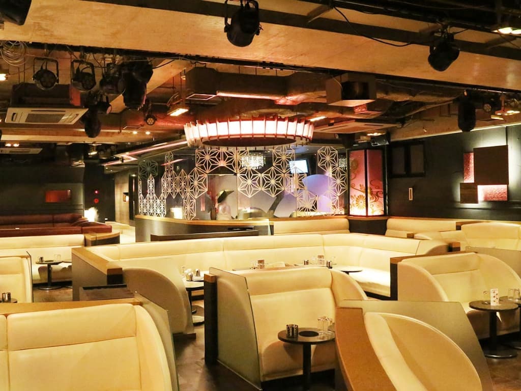 CLUB Royal(クラブ ロイヤル)