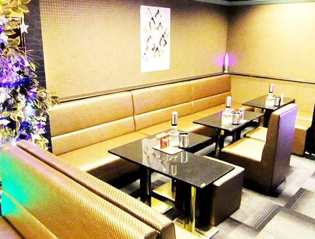 Pub club くれむりん