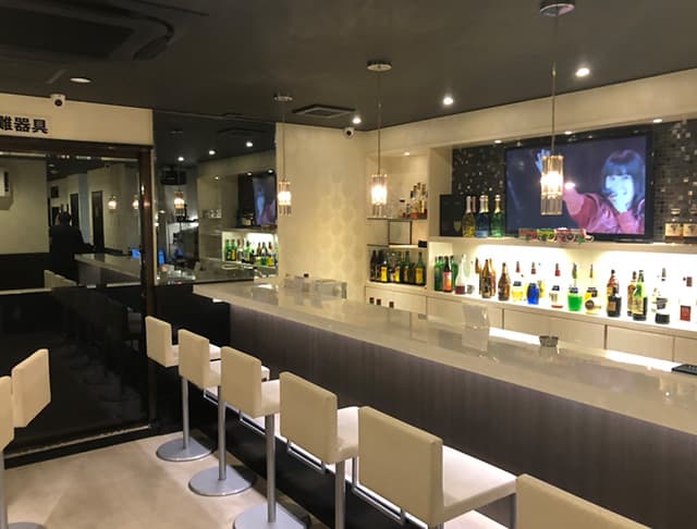 GIRLS BAR L(エル)