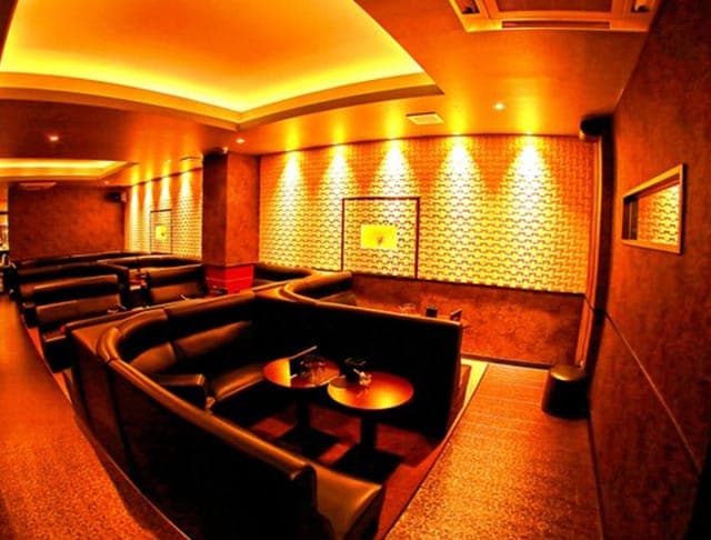 CLUB LUCiA(ルシア)