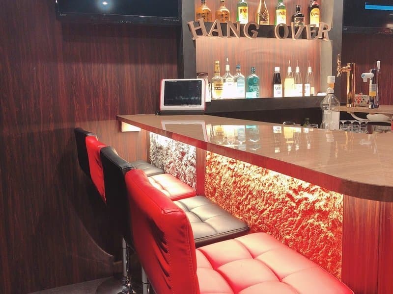 HANG OVER 船橋店 (ハングオーバー)