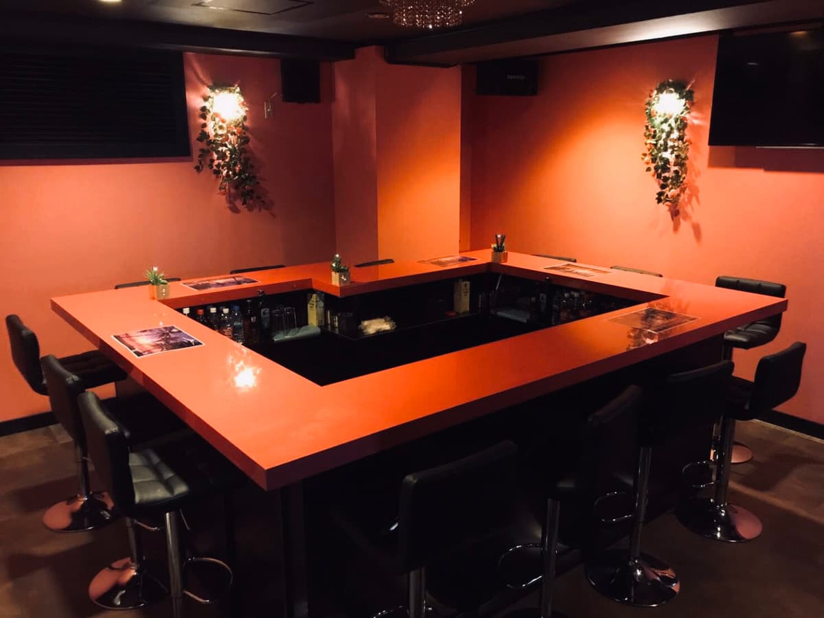 Girl's bar REAL(リアル)